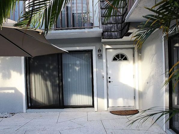 760 NW 10th Ter