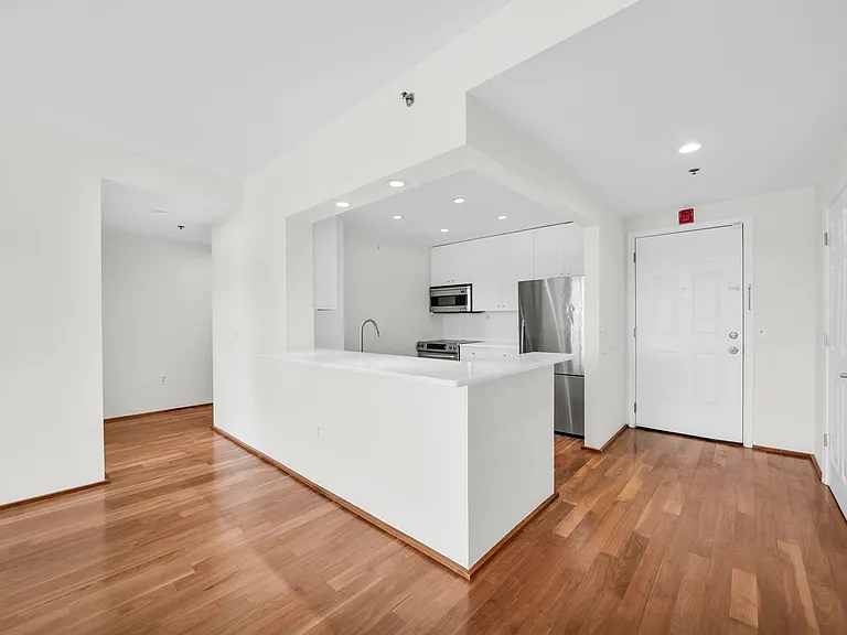 2110 City Pl #2110 — Photo 5