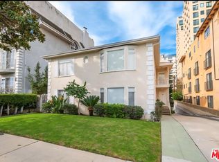 10529 Ashton Ave, Los Angeles, CA 90024