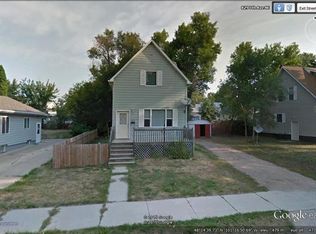 813 7th Ave NE, Minot, ND 58703