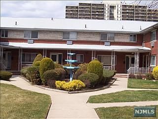 1st image of 1315 Anderson Ave #32-1532