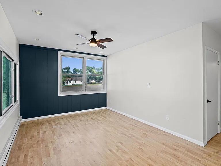 2451 Albany St — Photo 6