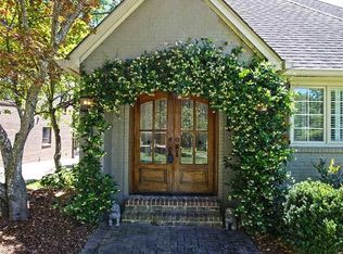 107 Yorkshire Dr, Homewood, AL 35209