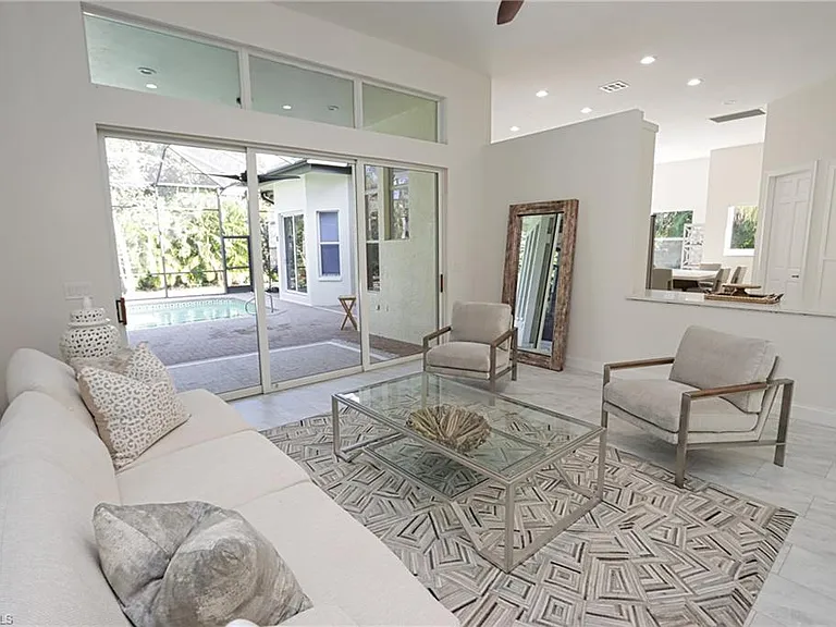 3310 Riverpark Ct — Photo 4