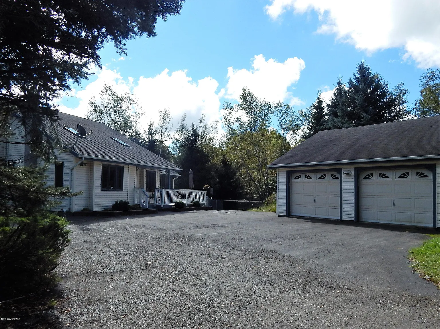 459 Clearview Dr photo 1