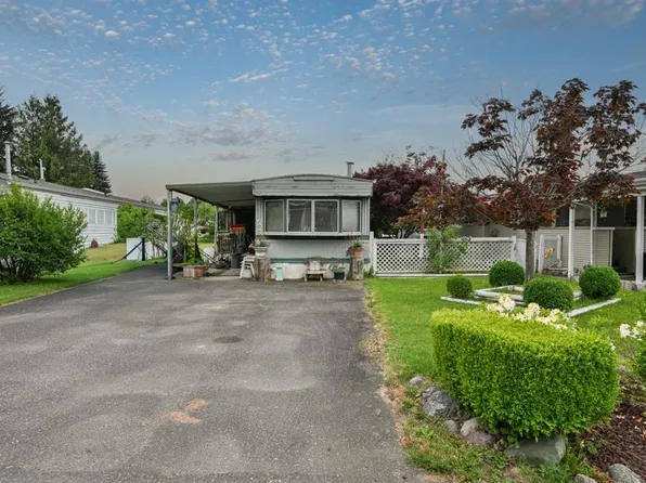 45640 Watson Rd #106, Chilliwack, BC V2R 3P9