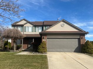 40935 Westfield Cir, Canton, MI