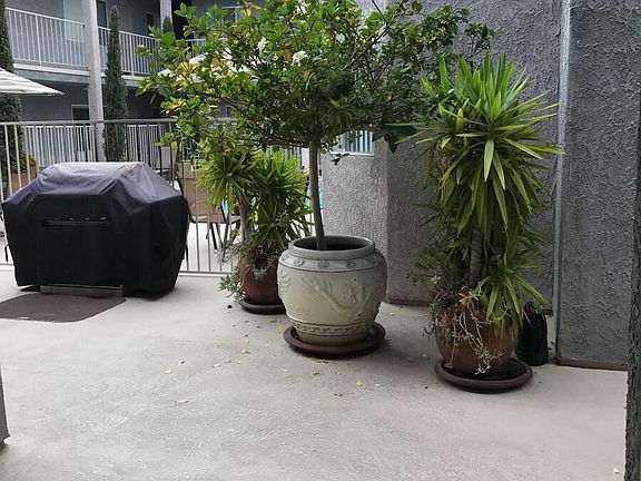 2nd image of 614 E Verdugo Ave APT 109