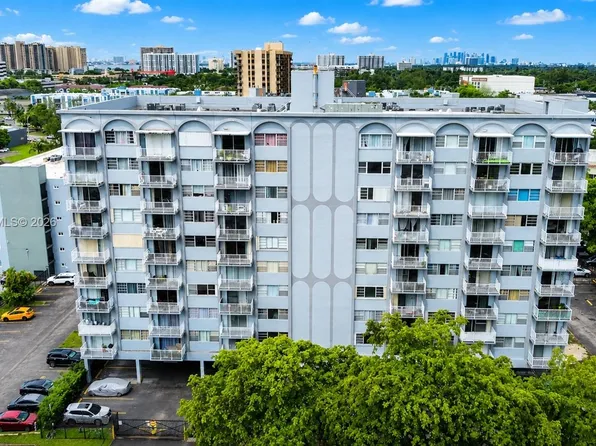 1470 NE 125th Ter APT 809, North Miami, FL 33161