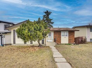528 N Whiteridge Way NE, Calgary, AB T1Y 2Y4