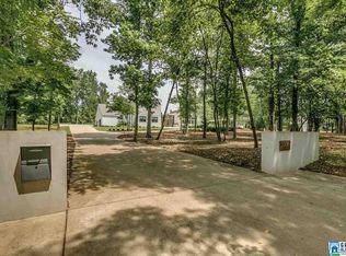 3308 Misty Ln, Birmingham, AL 35243