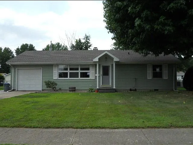 917 Rudy Ave photo 1