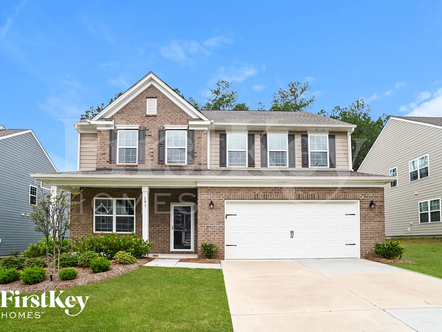 4 bed, 2.5 bath, 2727 sqft, $2,715 — Photo 1