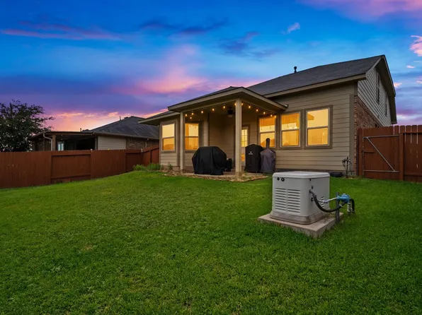 450 Terra Vista Cir, Montgomery, TX 77356