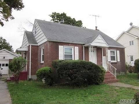 1st image of 130 Robinwood Ave