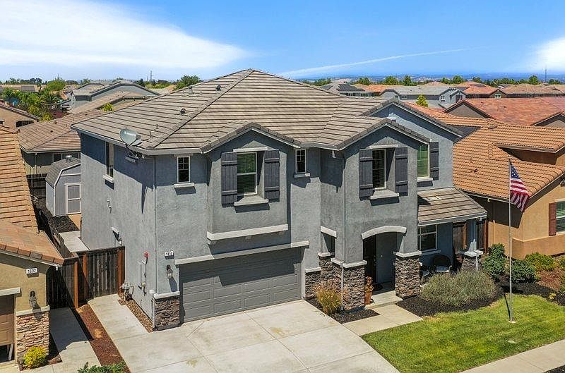 1st image of 1814 Rosella Way