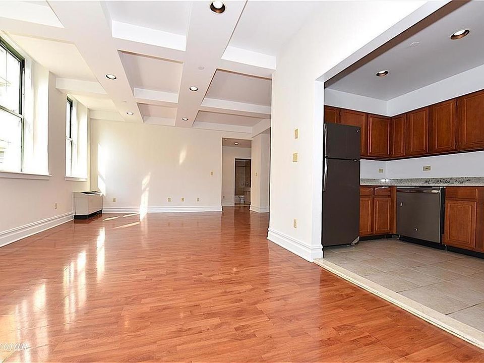 1st image of 45-02 Ditmars Blvd #225