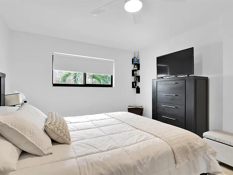1035 Boca Cove Ln — Photo 49