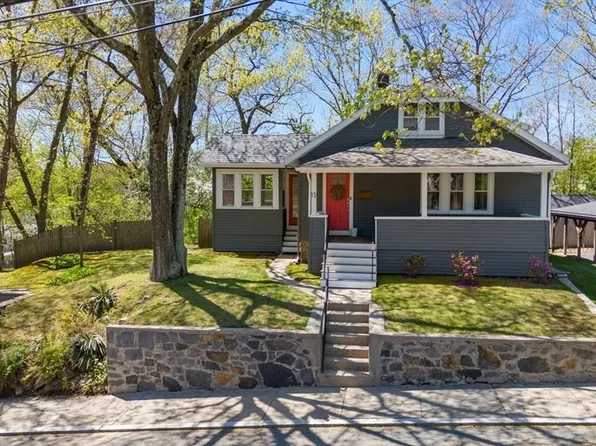 15 Woodley Ave, Boston, MA 02132