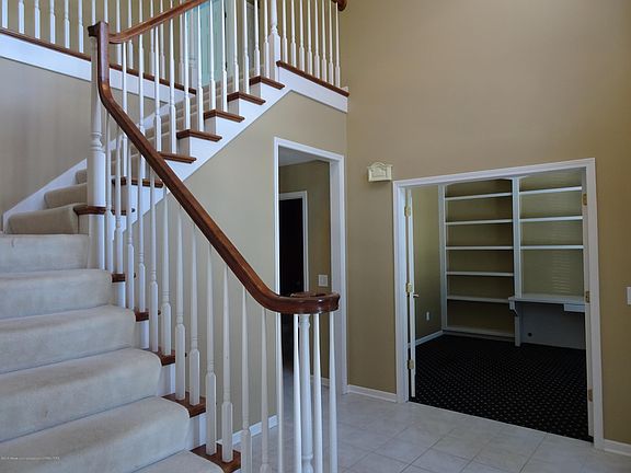 4th image of 4566 N Mistywood Dr