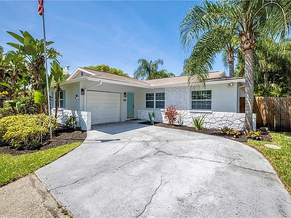 3rd image of 420 Tangerine Dr