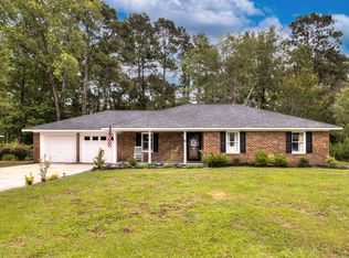 852 Club Ln, Sumter, SC 29154
