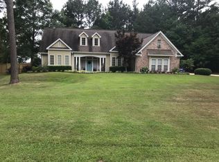 543 Crestview Cir, Columbus, MS 39702