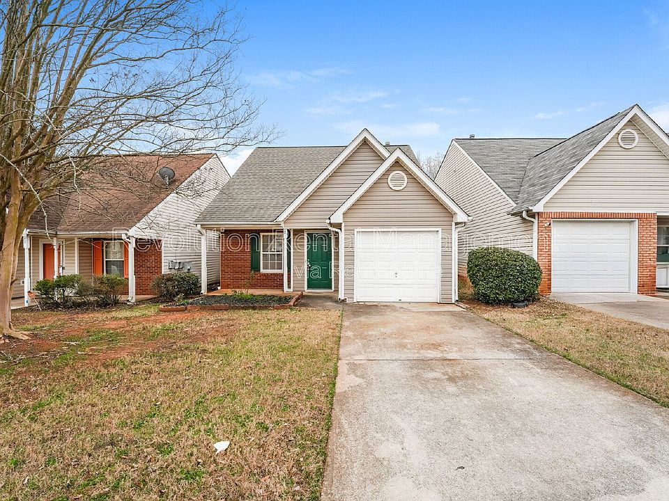 1st image of 3045 Lakeside Cir