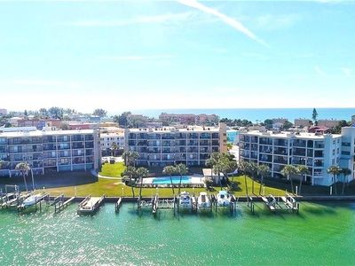 9815 Harrell Ave APT 301, Treasure Island, FL, 33706