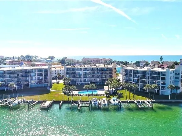 9815 Harrell Ave APT 301, Treasure Island, FL 33706