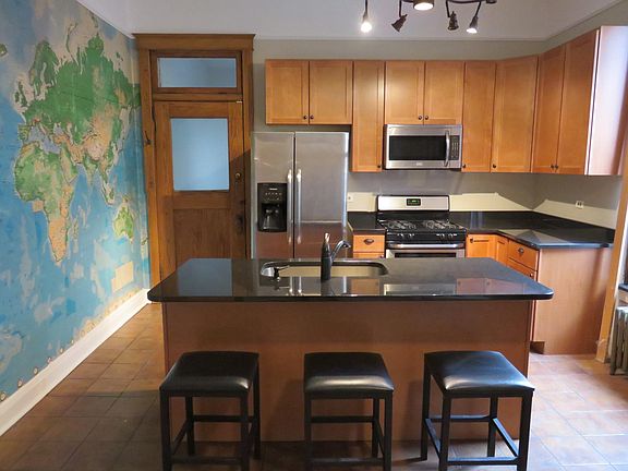 5th image of 1427 N Wicker Park Ave APT 1