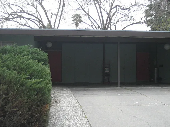 Drake 916-918 — Photo 1