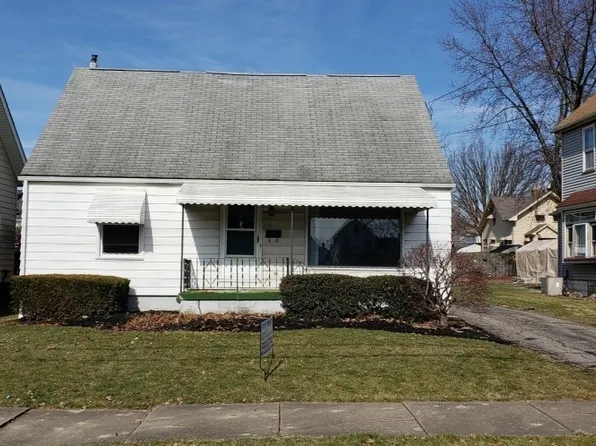 212 E Kline St, Girard, OH 44420