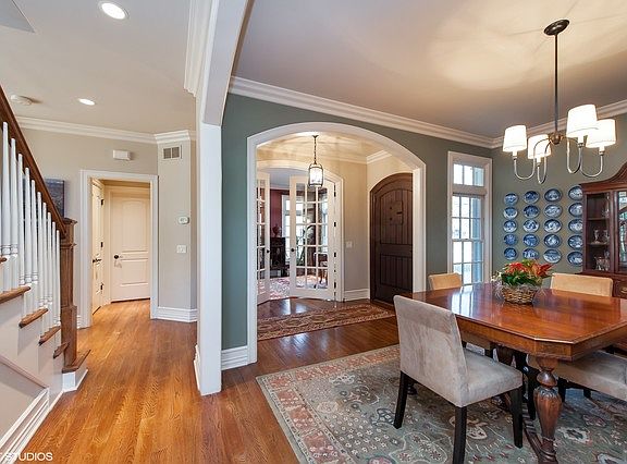 3rd image of 2021 Washington Ave