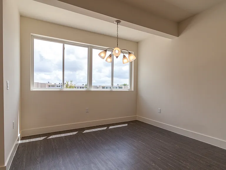 604 N Bluff Dr #245 — Photo 8