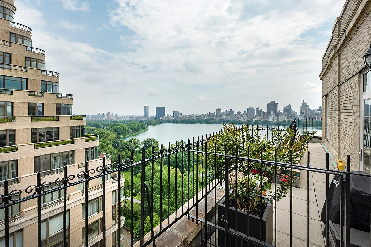 最高品質の Park Central 275 West Manhattan Side, West Upper in #PHC その他