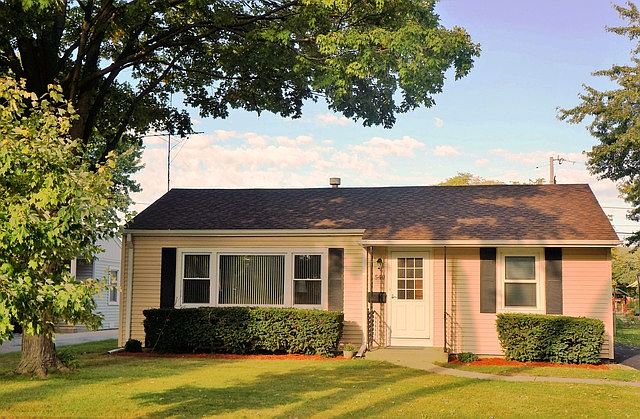 1st image of 540 Crestwood Dr