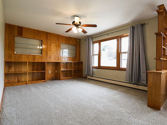 2nd image of 315 1/2 W 10th St