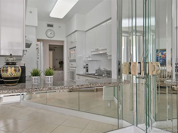 3rd image of 4779 Collins Ave APT 1904