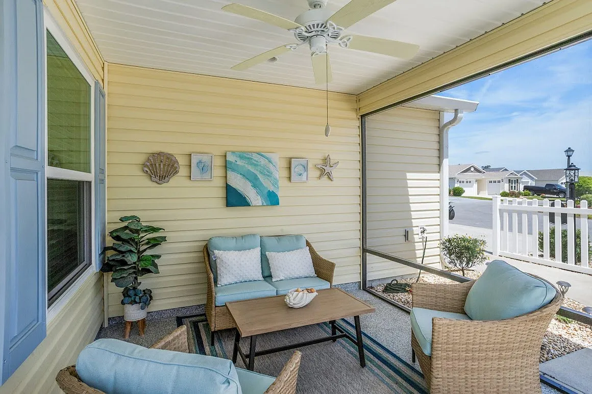 2 bed, 1227 sqft, $2,700 — Photo 4