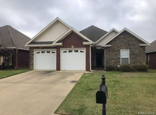 76 Brittany Dr N, Elmore, AL 36025
