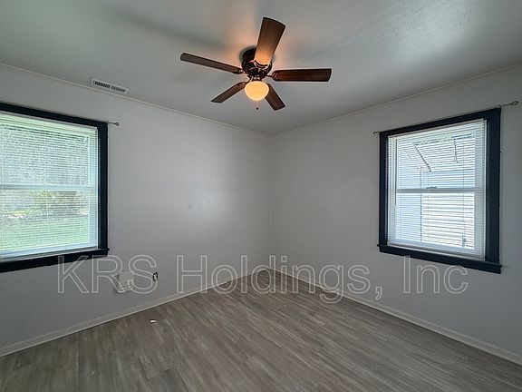 5th image of 408 Stockton Rd