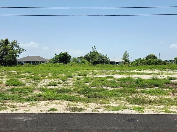 1406 NE 12th St, Cape Coral, FL 33909
