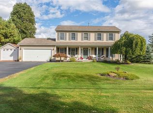 398 Salt Rd, Webster, NY 14580