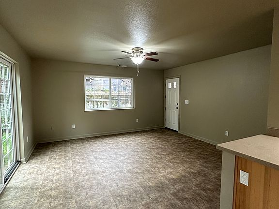 3rd image of 22228 Haughton Cir