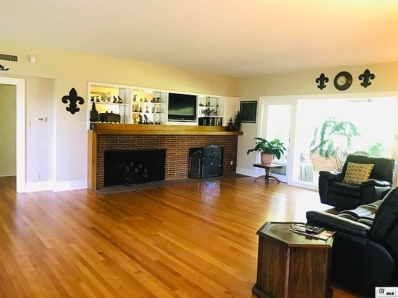 4th image of 213 Pecan Bayou Dr