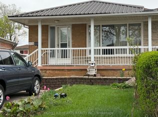 3172 Mallbridge Cres, Mississauga, ON L4T2C6