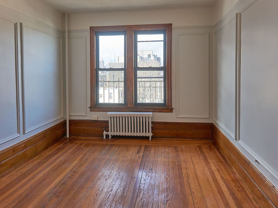 1st image of 37-33 28th St #19