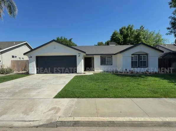 520 W Pepper Dr, Hanford, CA 93230