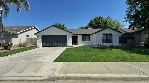 520 W Pepper Dr Photo 1